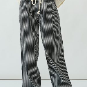 Pantalon Con Cinturón Rayas Negras