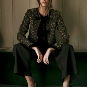 Jacket Leopardo Con moños Negros