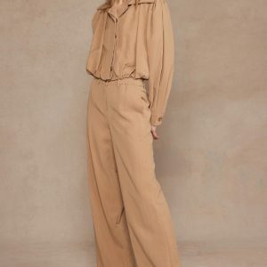 Set Beige Chamarra con Pantalón