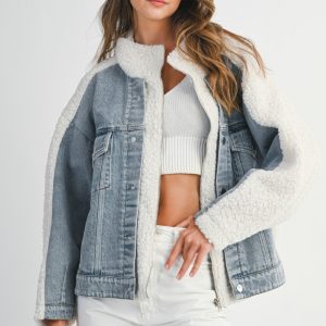 Chamarra denim con borrega