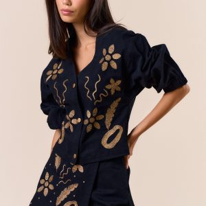 Set Negro con Flores Bordadas