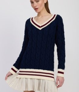 Mini dress con sweater azul cuello raya blanco