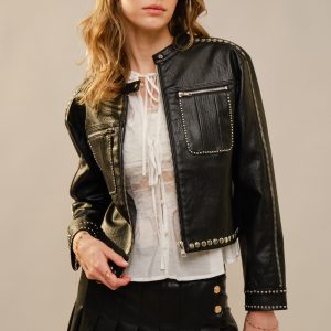 Chamarra negra apliques hombros