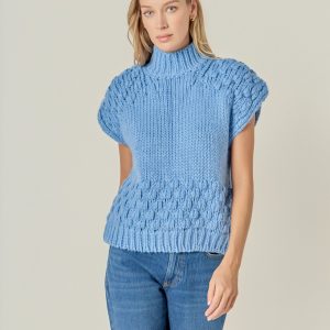 Sweater azul manga corta