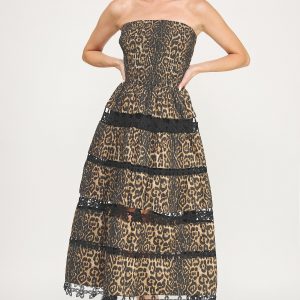 Straplees animal print con encaje