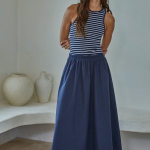 Maxi dress pecho rayas falda azul