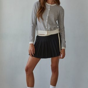 Sweater rayitas negras