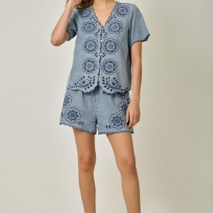 Set blusa con short denim