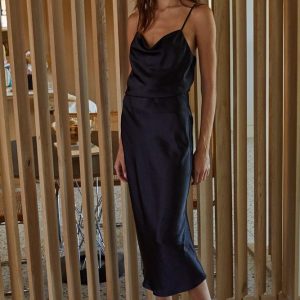 Mantathan Skirt negra