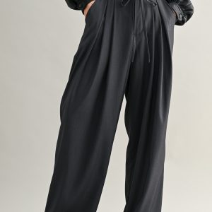 Pantalon pinzas con cinturón jareta