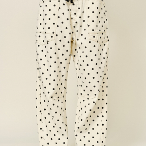 Jeans barrel con polka dot crema