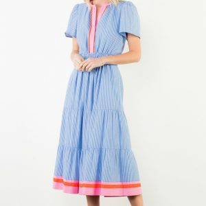 Maxi dress azul rayitas con cuello rosa